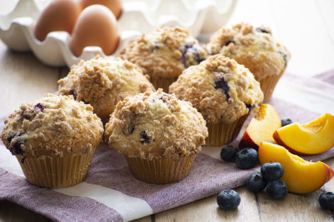 These blueberry muffins are pretty big and yummy with the sugary-cinnamon crumb topping